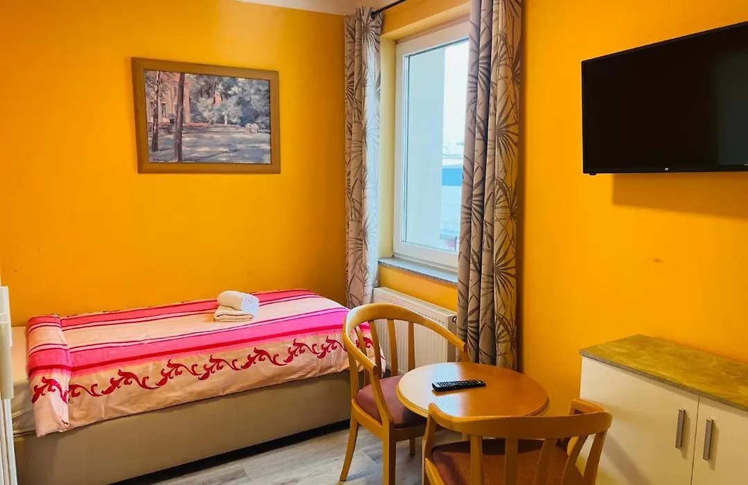M&M Hotel - Wilhelmsburg-1
